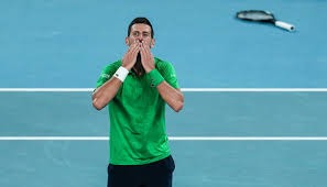 短道速滑世锦赛 ｜ 刘少昂1500米摘铜 加拿大收获三金