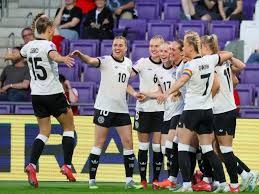 斗地主别被一手好牌骗（斗地主：别被好牌假象蒙蔽）